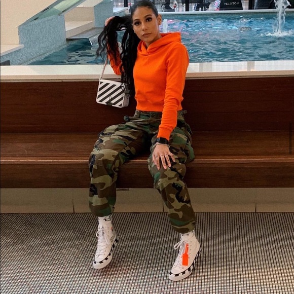 LOVELLO Bubblegum Hoodie (Orange) - Picture 2 of 4